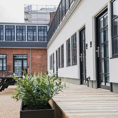 Bob W Osterbro * Kopenhagen