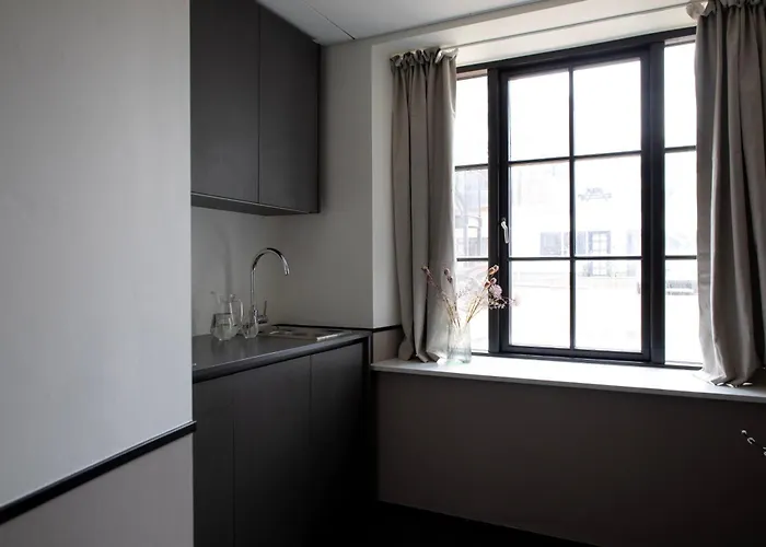 Bob W Osterbro * Copenhagen