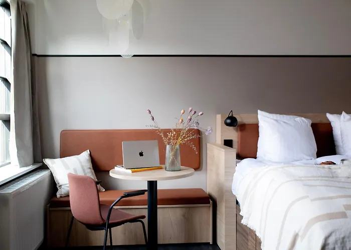 Bob W Osterbro * Kopenhagen